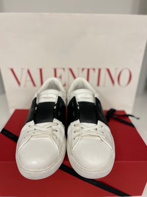 butiksindehaveren flugt Imponerende Find Valentino Rockstud på DBA - køb og salg af nyt og brugt