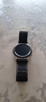Smartwatch, Samsung, Samsung Galaxy Watch 46mm BT 4G sølv.
Købt i februar 2021. Oplader medfølger.

