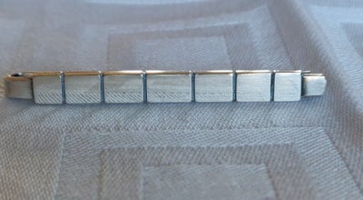 Slipsenål, sølv, Georg Jensen, Georg Jensen slipsenål af sølv, Nr. 64. 
Designet af Henry Pilstrup i
