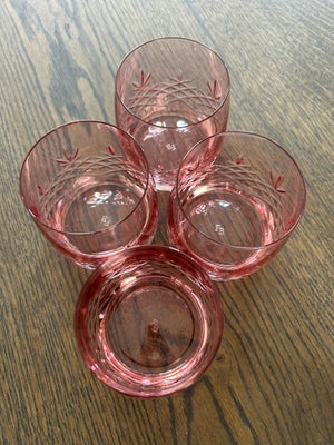 Glas, Vandglas 4 stk., Frederik Bagger, Sælger 4 stk. Frederik Bagger Crispy Aqua i Pink.
Aldrig bru