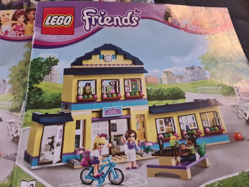 Lego Friends, Lego friends High school 41005