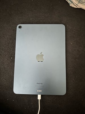 iPad Air, God, Sælger denne iPad Air (2022) i farven BLUE

Den er 5 måneder gammel 

Har 64 gb

10,9