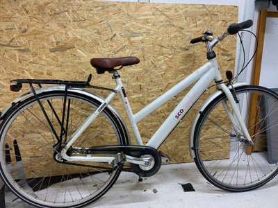Damecykel,  SCO, 52 cm stel, 7 gear, Efterset og køreklar let cykel:)
Ny bremsekabel, ny gear kabel,