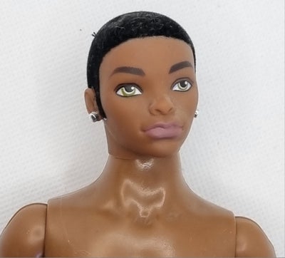 Barbie, Flavas, Dukke 1990er Flavas dukke med bevægelige led. 

Jeg er samler og sælger af min samli