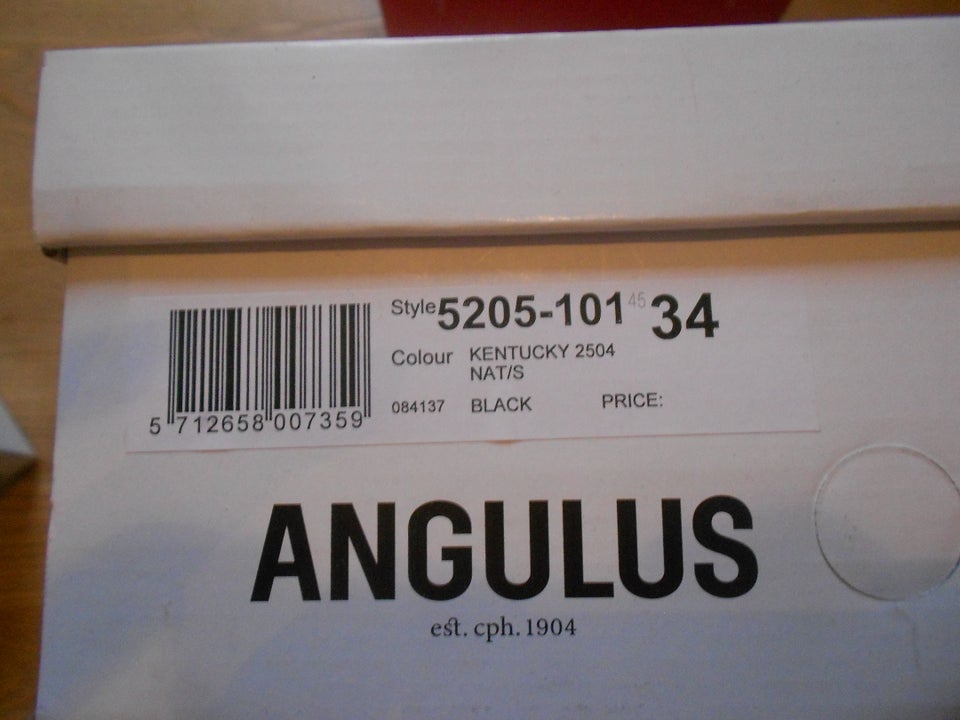 Sandaler, str. 34, Angulus