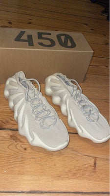 Sneakers, Adidas Yeezy, str. 45,  Hvid,  Ubrugt, Yeezy 450 all white, aldrig brugt