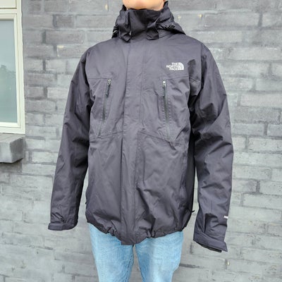 Windbreaker, str. L, North face,  God men brugt, North face str L 
2 in 1 Windbreacker 
Skaljakke og