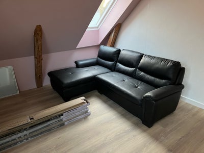 Chaiselong, læderlook, Super velholdt sofa med chaiselong sælges billigt og hurtigt. 