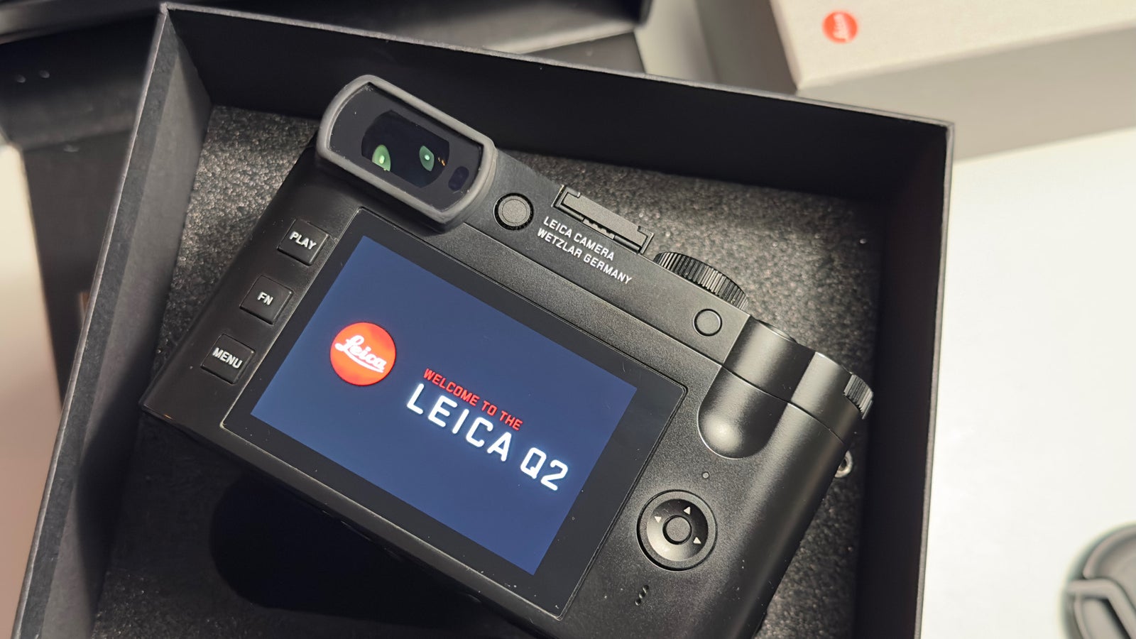 Leica, Q2, 47,3 megapixel megapixels