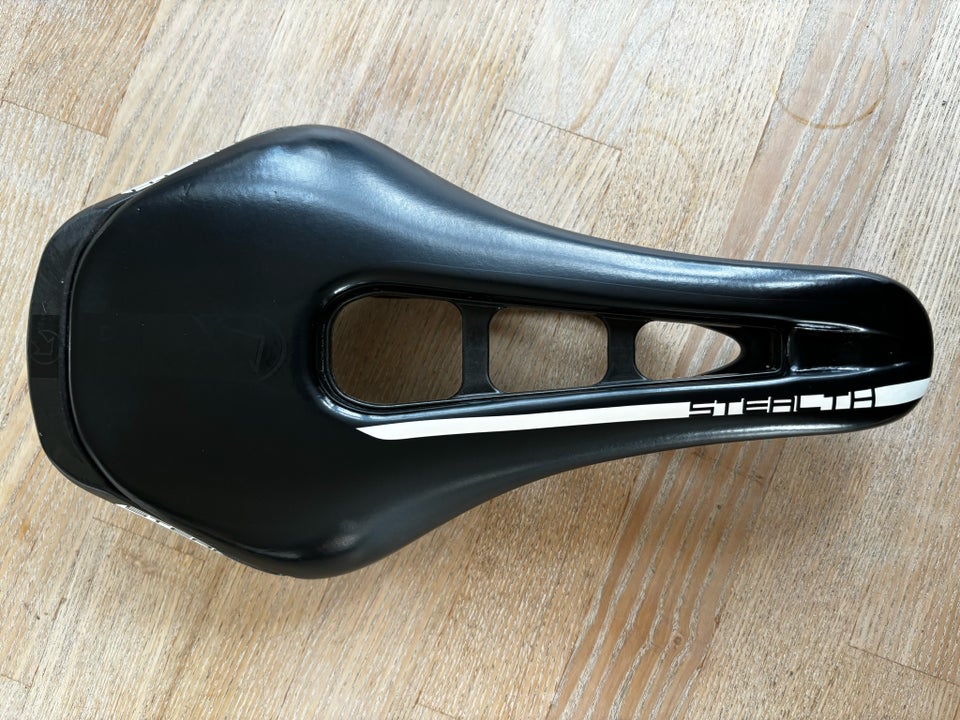 Sadel, Pro Stealth Carbon 142mm