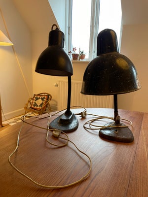 Arbejdslampe, Bauhaus, Patinerede industri skrivebordslamper med bevægelige lampeskærme fra 1930’ern