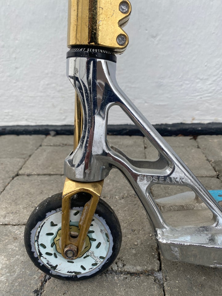 Løbehjul, Custommade Striker fra ScootWorld