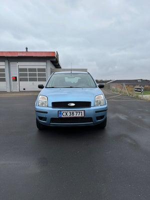 Ford Fusion, 1,4, Benzin, 2006, km 241500, blå, 5-dørs, NYSYNET Ford Fusion

Jeg sælger denne fine o