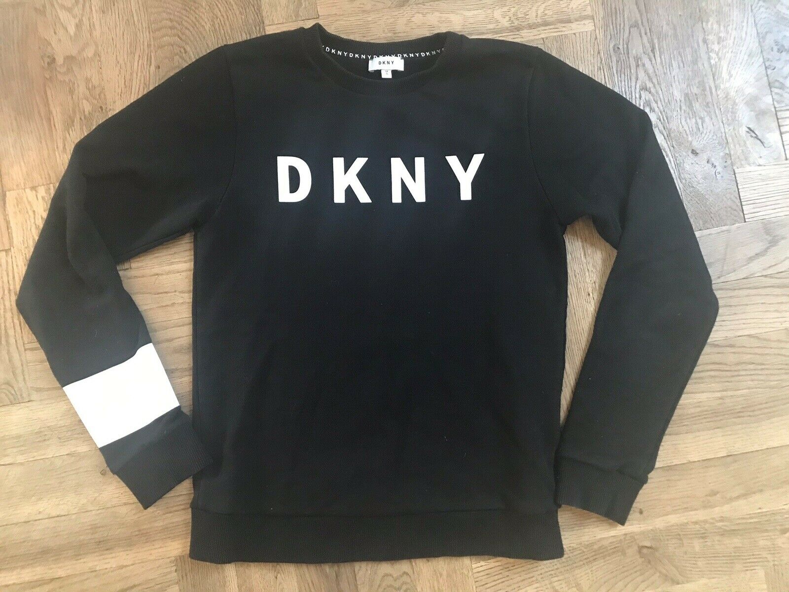 Sweatshirt, sweat , DKNY – dba.dk – Køb og Salg af Nyt og Brugt