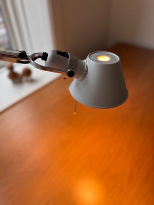 Skrivebordslampe, Artemide Tolomeo, Fejlfri uden ridser og buler.