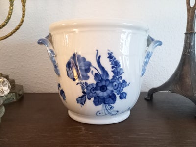 Porcelæn, Vinkøler, champagnekøler, Royal Copenhagen, Blå blomst svejfet vinkøler, 1. sortering i ri