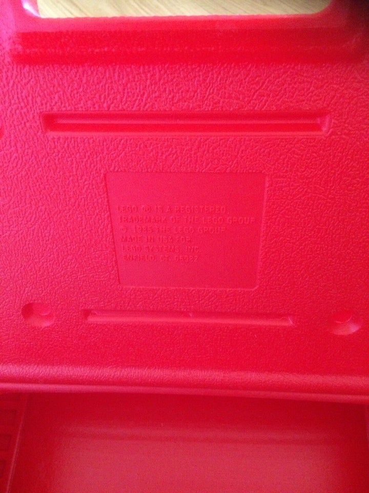 Lego andet, Rød Lego Kuffert