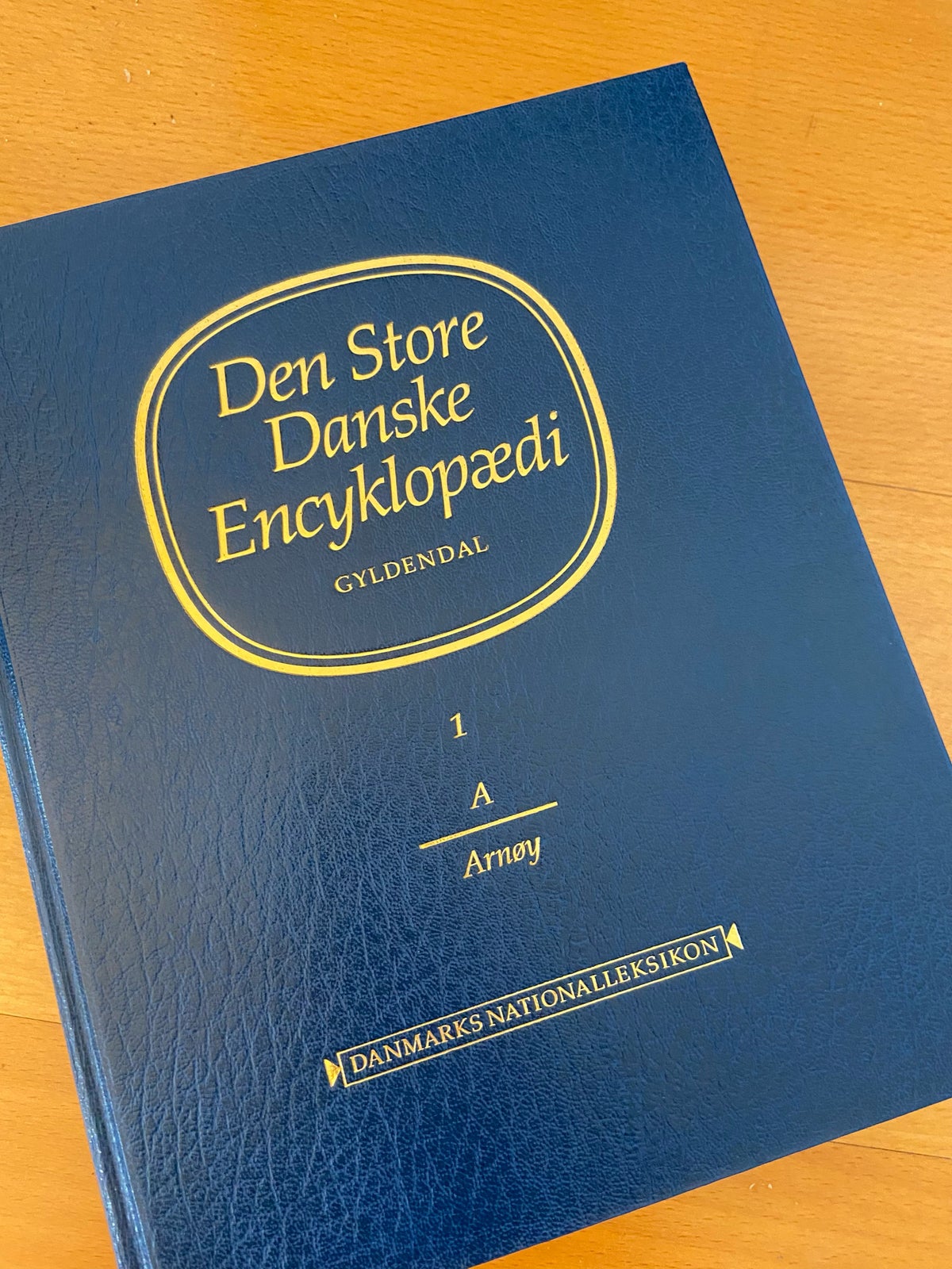 Gratis / bortgives. Den store danske encyklopæd...