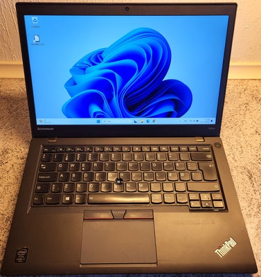 Lenovo ThinkPad T450 S, Intel Core i7 5600U 2,6 GHz, 12 GB ram, SSD 240 GB harddisk, God, Pæn og nyd