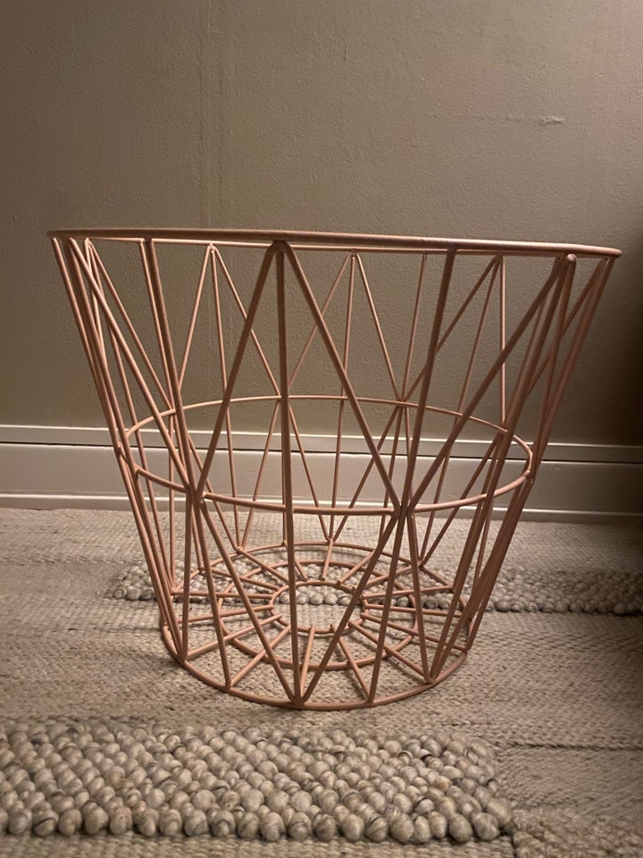 Ferm Living Wire Basket Medium lyserød, Ferm Living