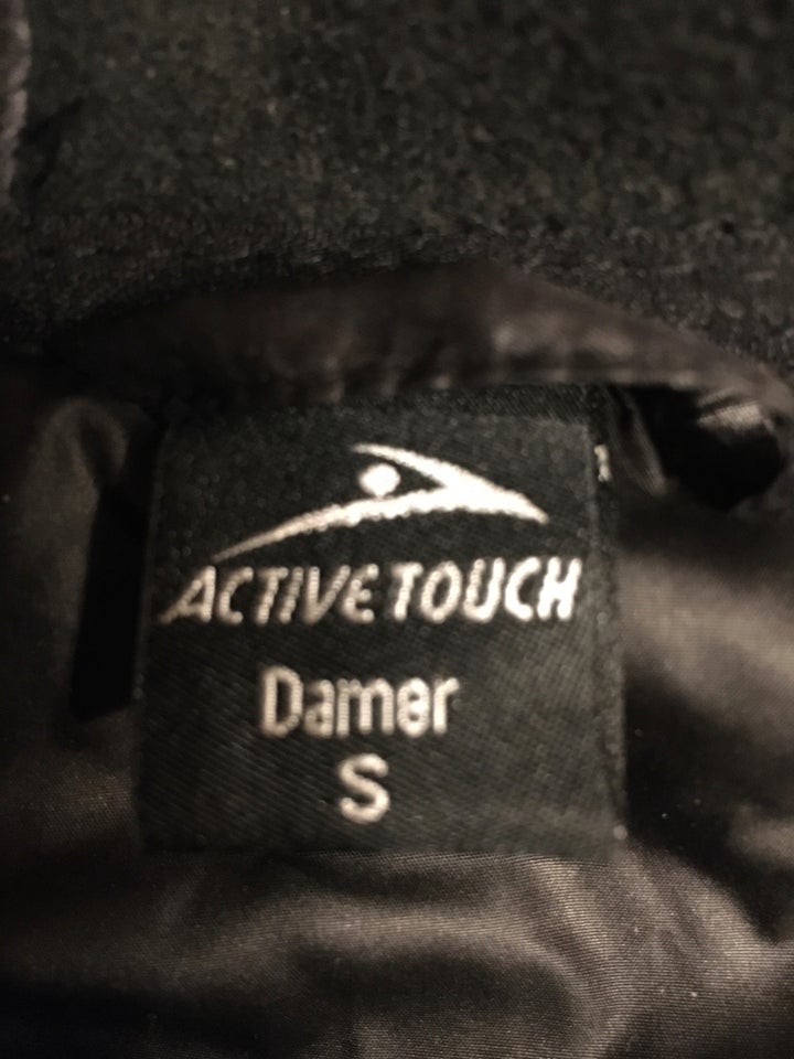 Softshell, str. 36, Active Touch