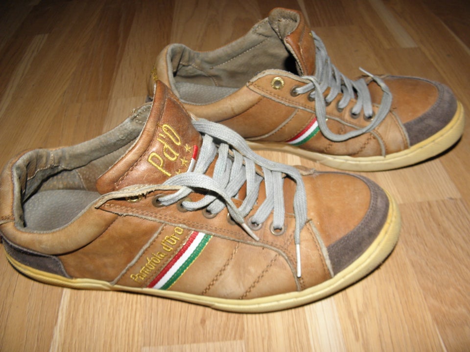 Sneakers, Pantofola, str. 44