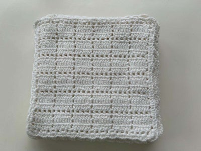 Hæklede servietter, Kan bruges som mundservietter, mellemlægsservietter eller klude.
Bomuld - ca. 18