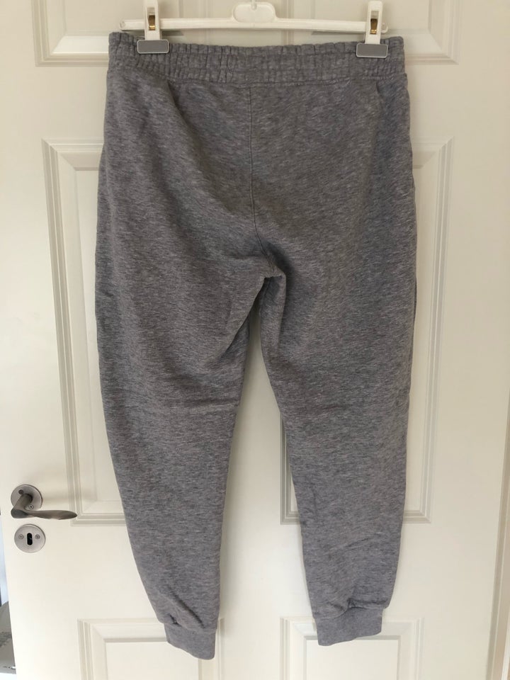 Andet, Siksilk, str. 32