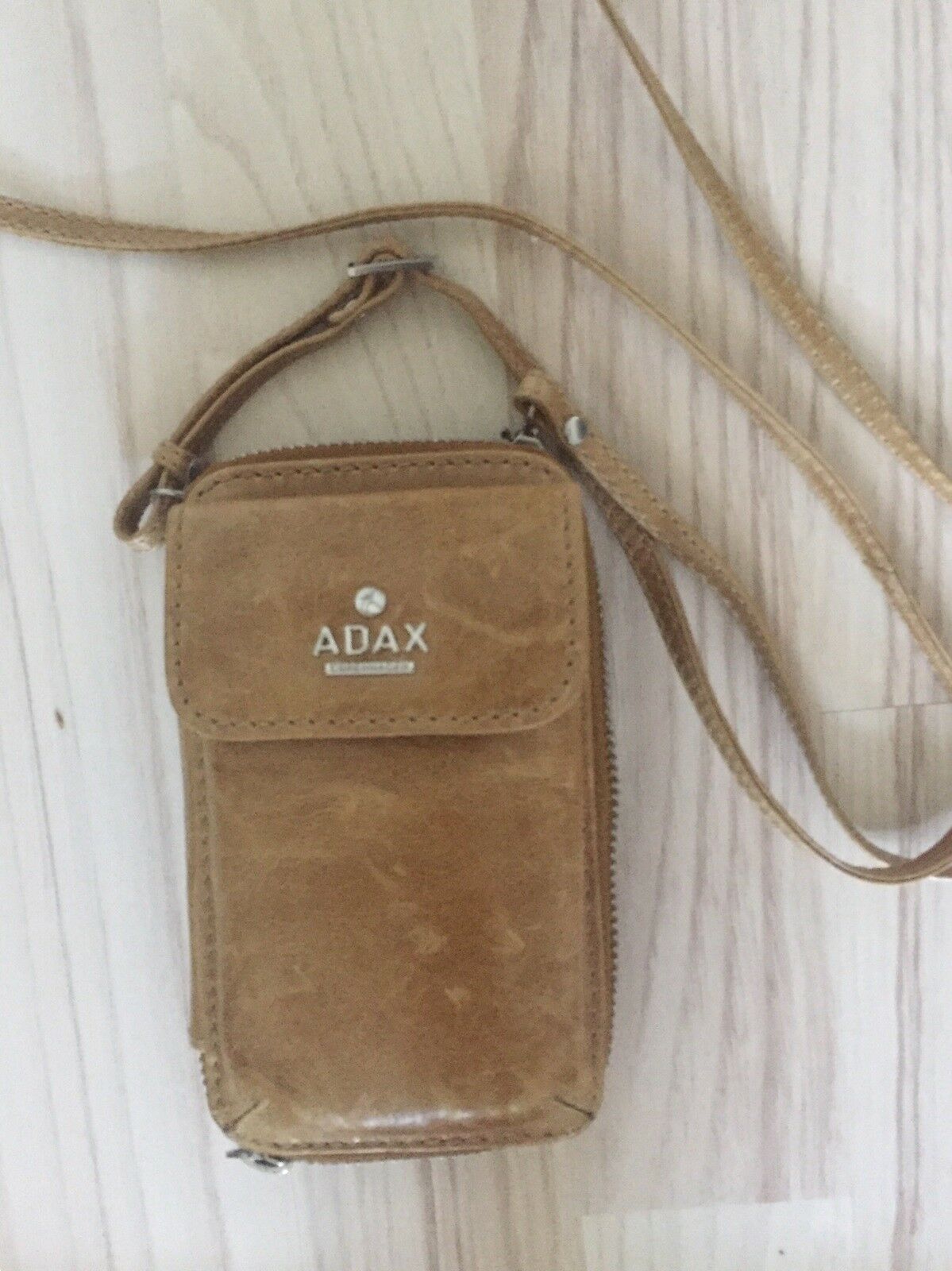 Adax - - Køb og Salg af Nyt Brugt