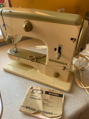 Symaskine, Bernina 600, Super flot vintage Bernina 600 med transportkasse.

Serviceret & 100% funkti