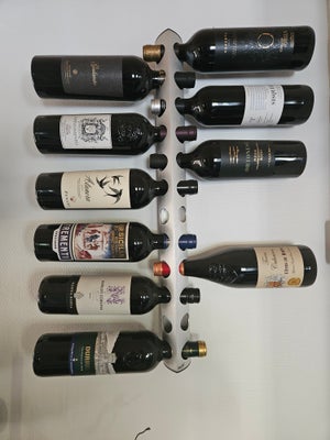 Vinreol, IHerstal, Snup begge vinreoler for kun 250,- Der er plads til 12 flasker i hver reol så det