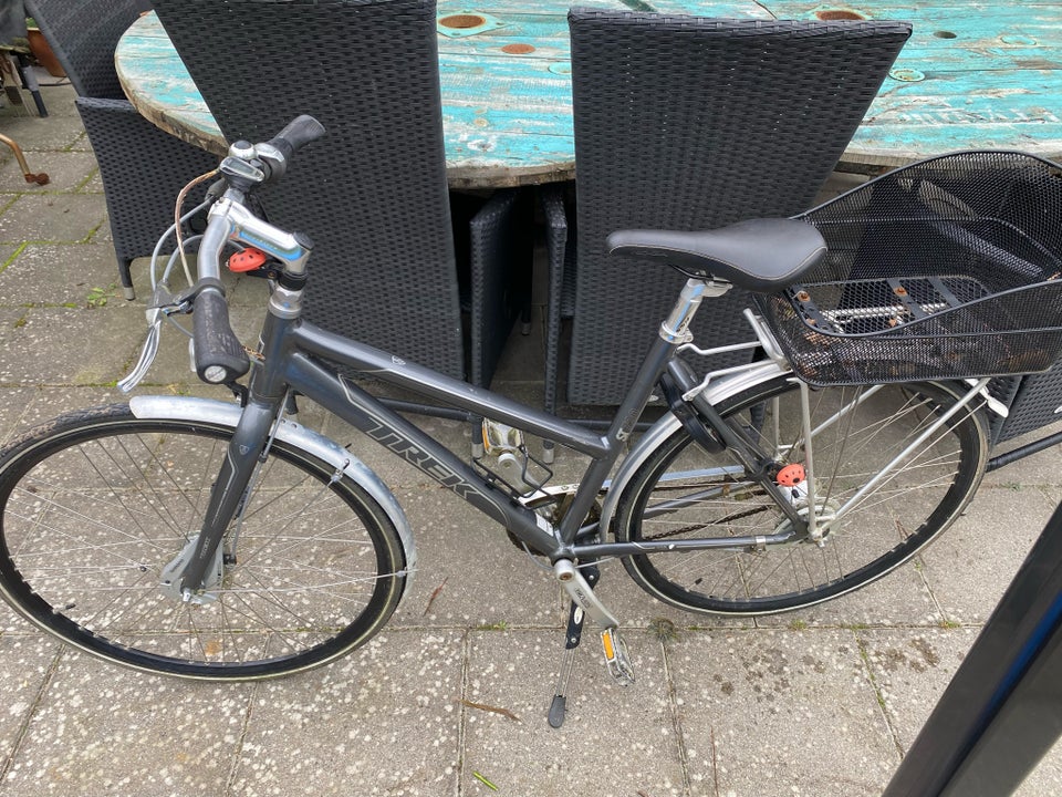 Damecykel, Trek, St720