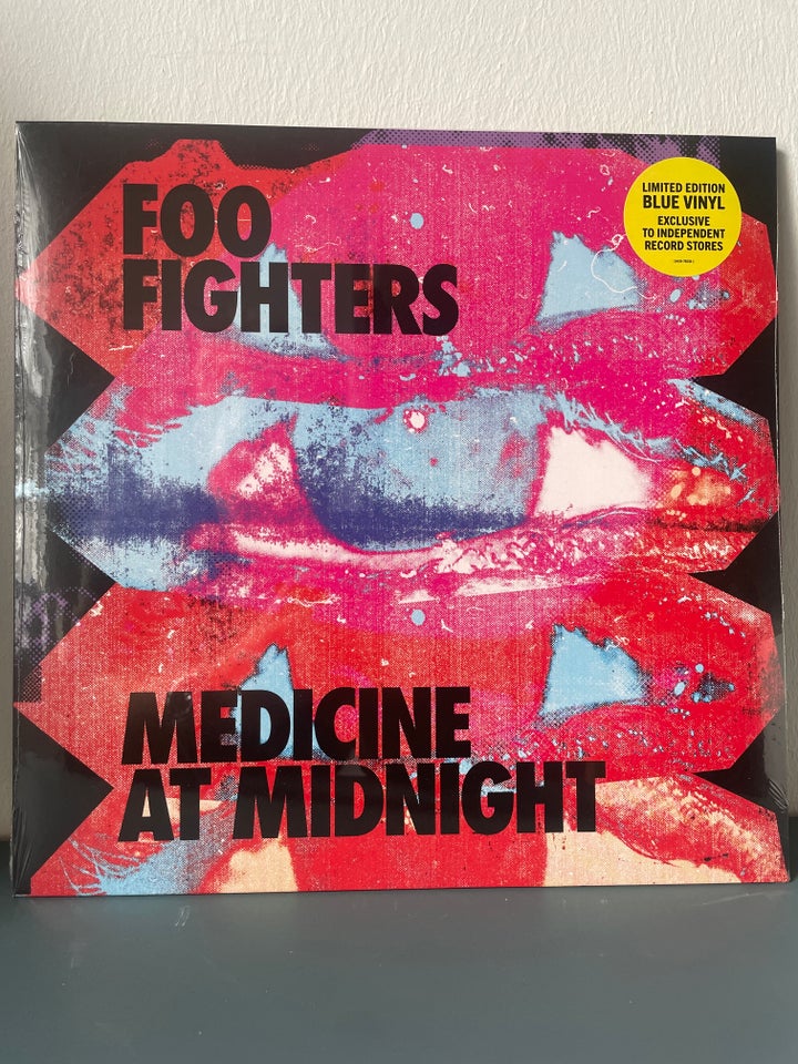 LP, Foo Fighters, Medicine at midtnight