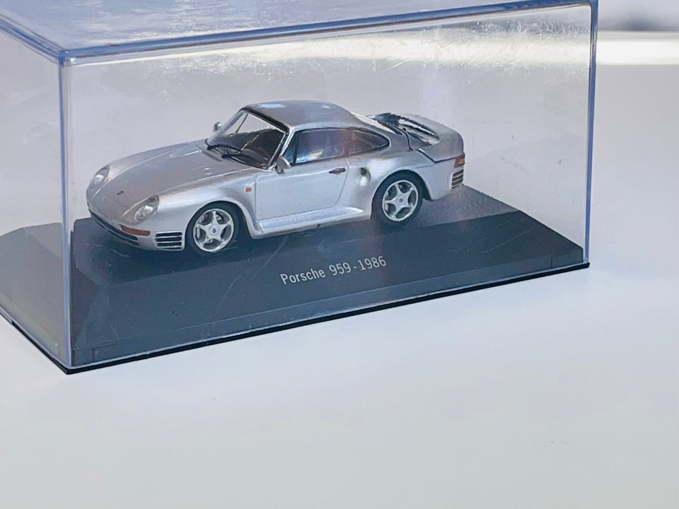 Modelbil, Edicola 1986 Porsche 959 , skala 1:43