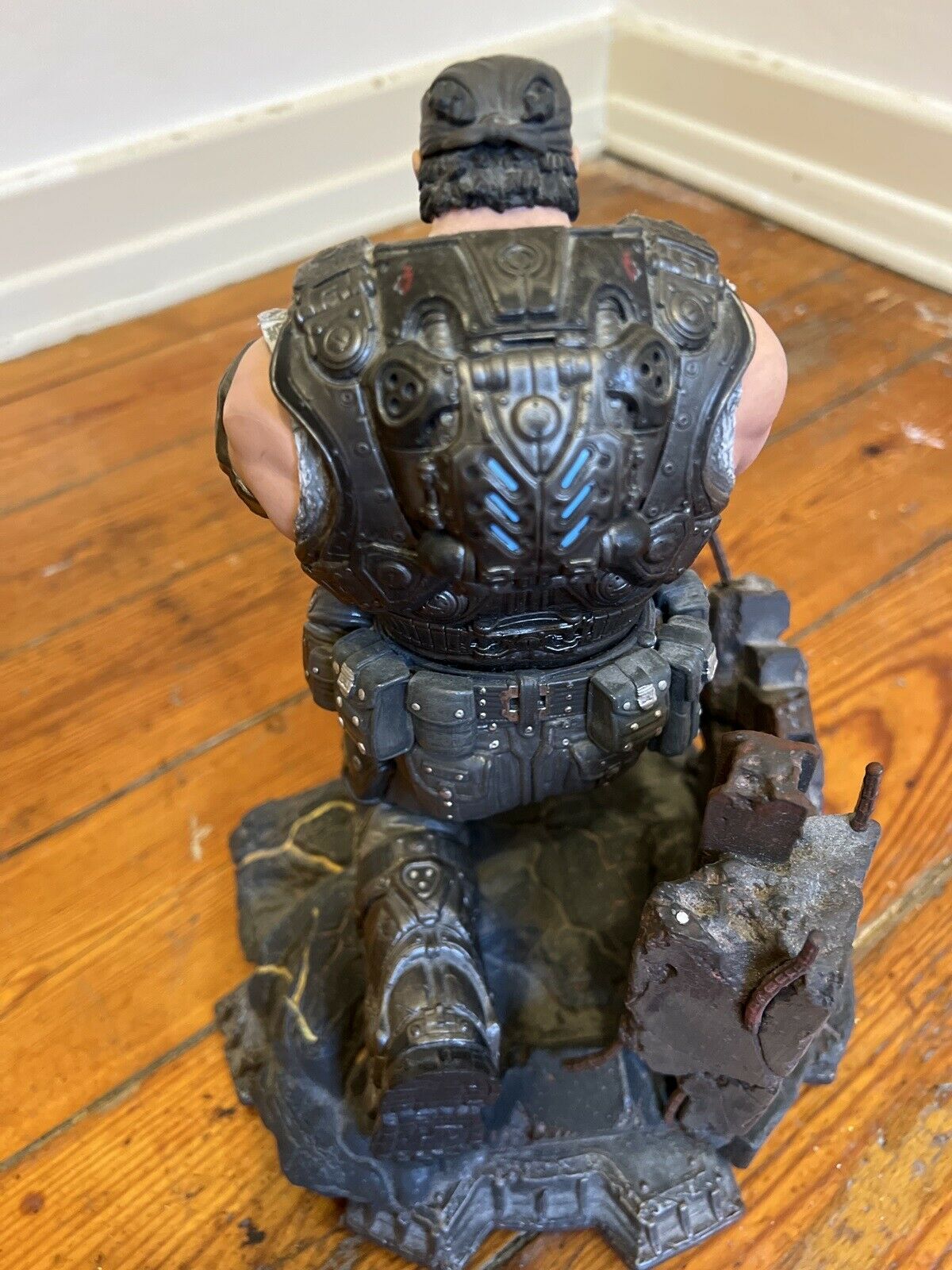 MARCUS FENIX GEARS OF WAR 3 STATUE - collectibles - by owner - sale -  craigslist