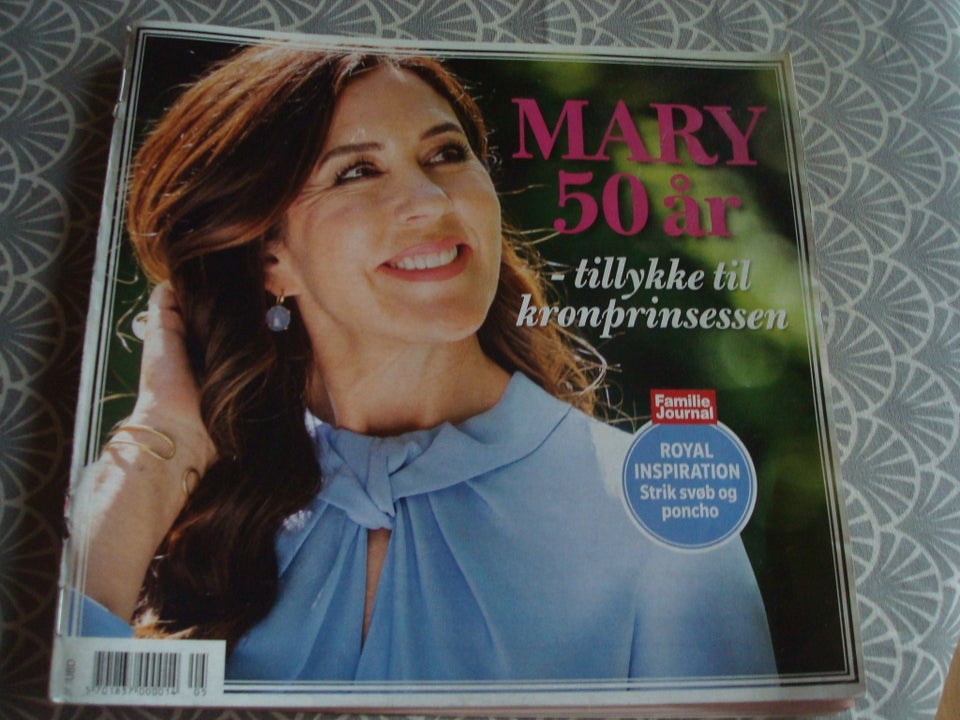 Mary 50 år, Blad