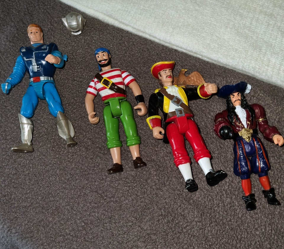 Diverse Action Figurer, Tri Star. Hasbro.