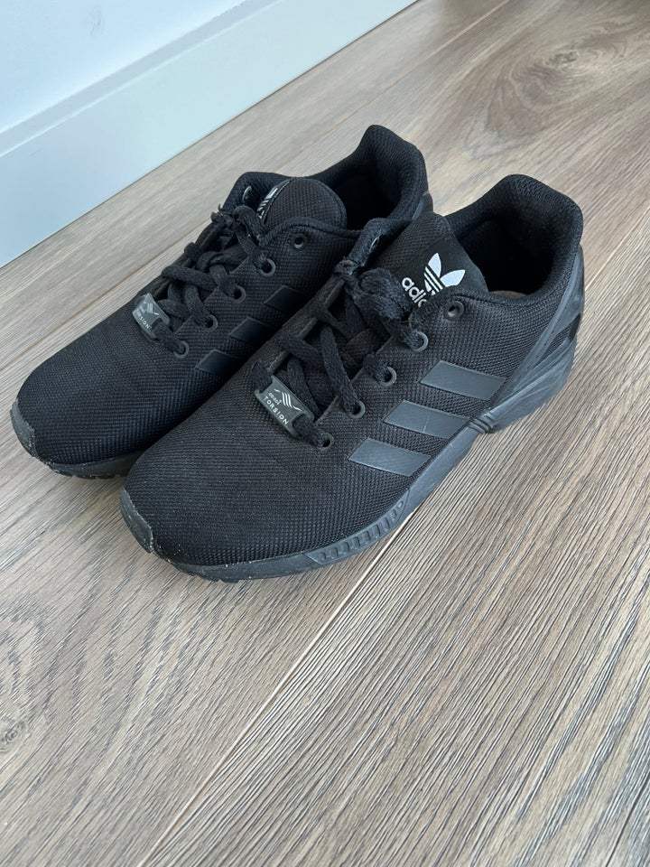 Adidas hotsell flux 250