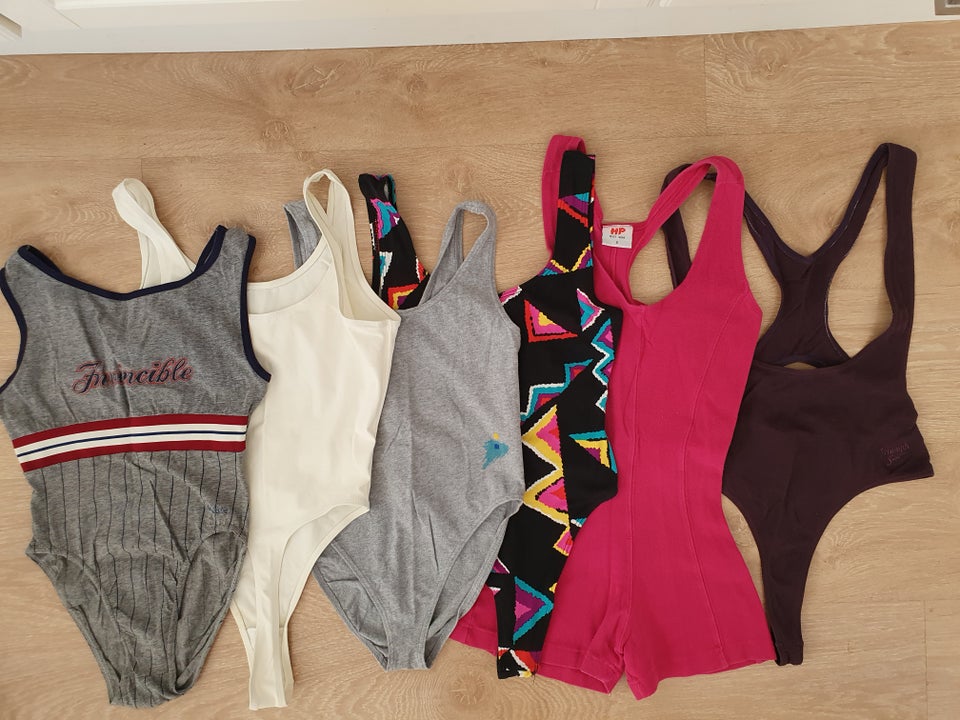Fitnesstøj, dragt. Jumpsuit. gymnastikdragt, Nike.