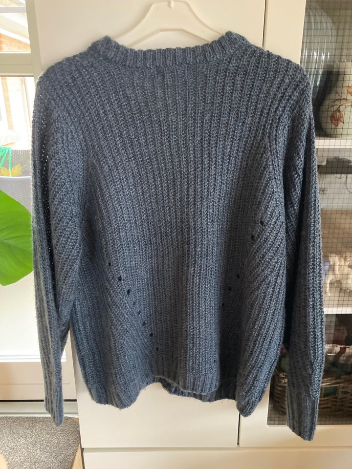 Cardigan, Ofelia , str. 44