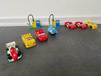 Lego Duplo, Duplo Cars biler., 


Duplo Cars biler.

De 3 biler på sidste billede er der ikke hjul t