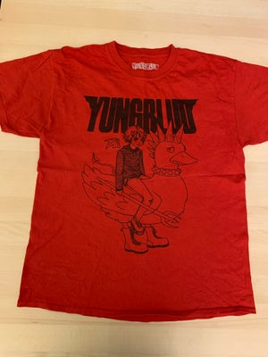T-shirt, Yungblud, str. L,  Rød,  God men brugt, Kun afhentning