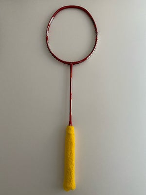 Badmintonketsjer, Yonex, Rigtig lækker Yonex Duora 7 badmintonketcher. Kun brugt få gange, så står s