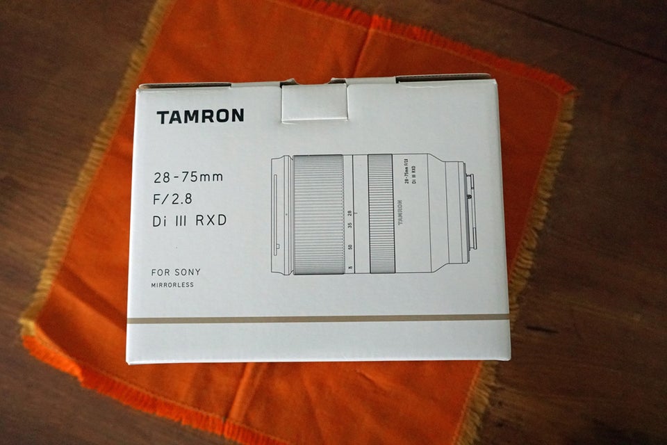 Zoom, Tamron, 28-75 mm F2,8 Di III RXD