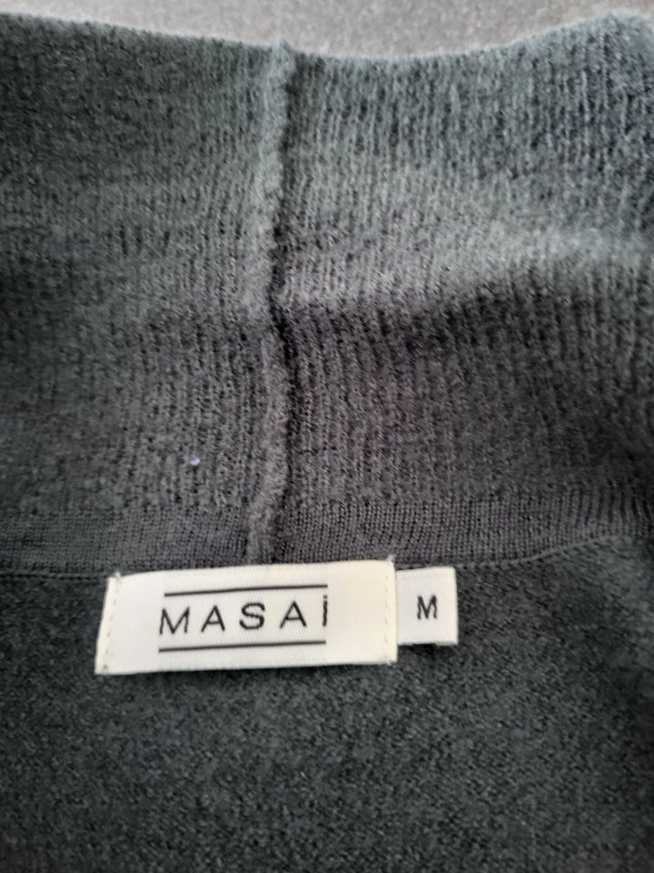 Cardigan, MASAI, str. 44