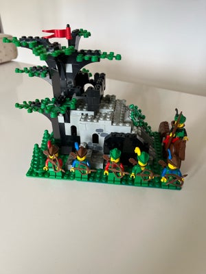 Lego Castle, 6066, Camouflaged outpost. Brugt men ok stand. Fine figurer. Der mangler nogle fjer og 
