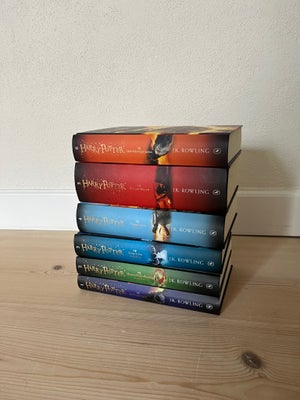 Harry Potter bøger på dansk, J. K. Rowling, genre: fantasy, Harry potter serien sælges, 150 kr stykk