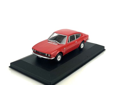 Modelbil, Fiat Dino Coupé 1966-1969, Norev, skala 1, Fiat Dino var en sportsvogn produceret af Fiat 
