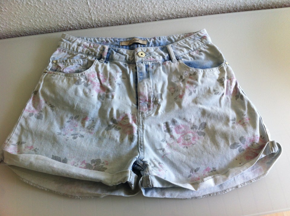 Shorts, Bershka, str. 38