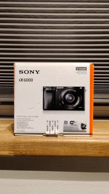 Sony, Alpha A6000 24.3 mp, 24.3 megapixels, Perfekt, Sælger det her super fede Sony A6000, det er br